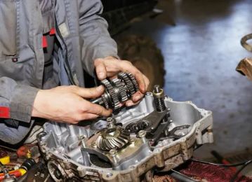 Car Gearbox Repair in Dubai